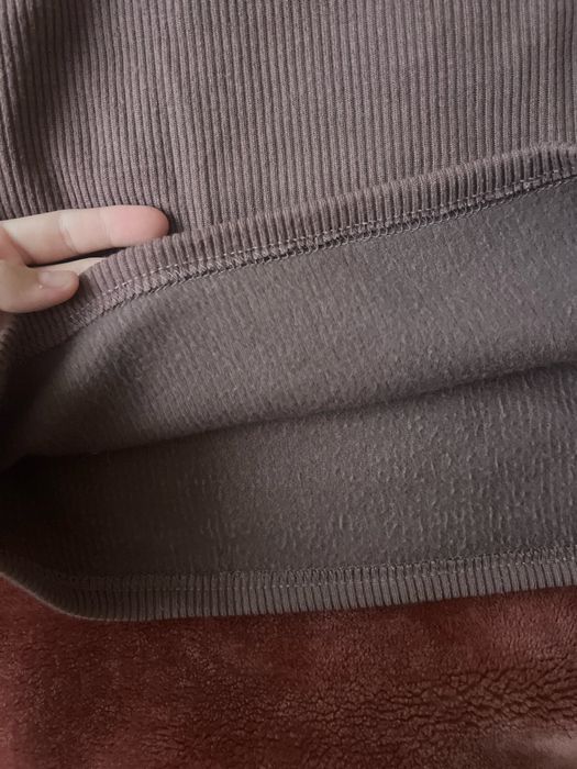 Теплий жіночій костюм розміру S , юбка+светр