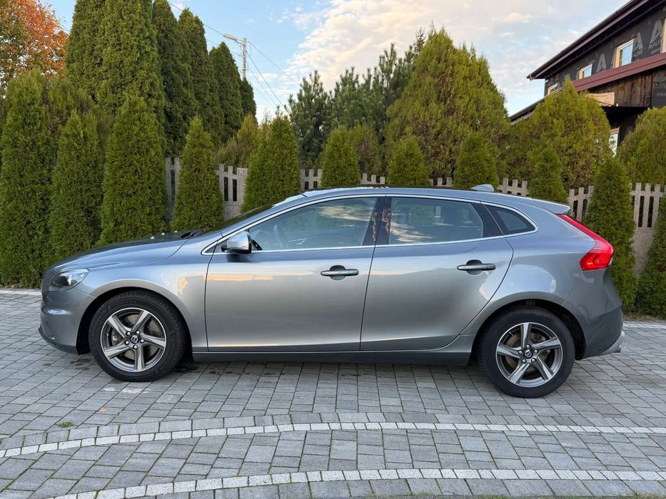 Volvo V40 Harman Kardon Led Navi Virtual