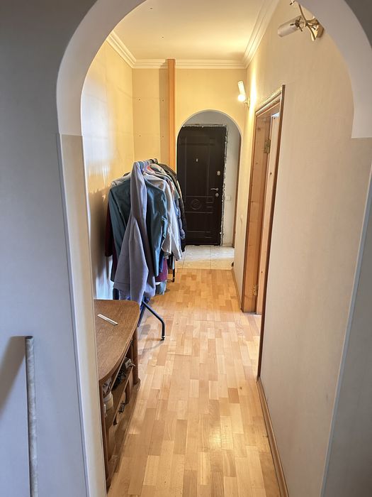Продаж 3-кімнатної квартири, Драгоманова 25