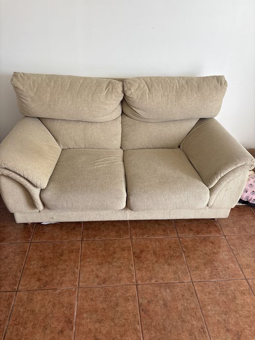 Sofá Beje usado