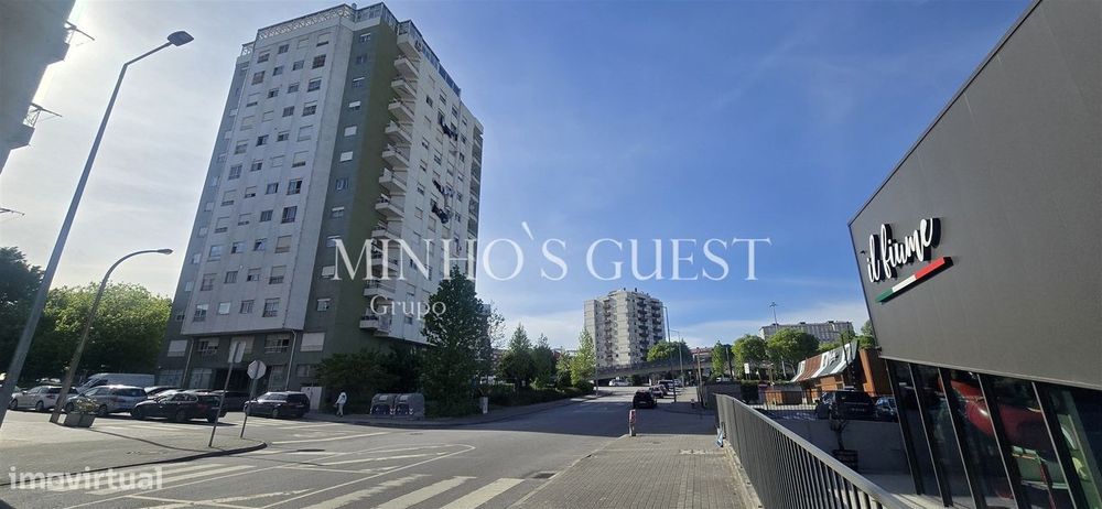 Apartamento T3 Totalmente Remodelado c/ varanda - Maximinos, Braga