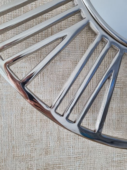 Relógio de parede inox e espelhado
