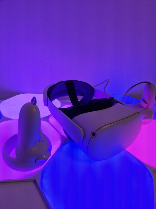 Oculus quest 2 258gb + oryginalna opaska ładująca