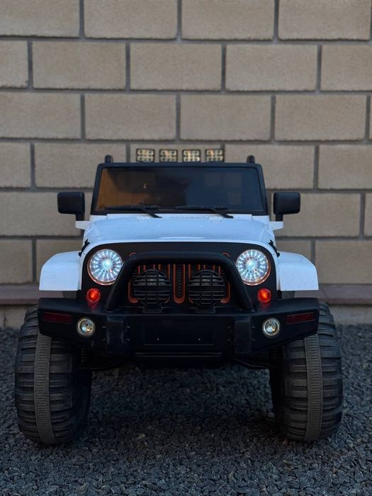 Электромобиль детский