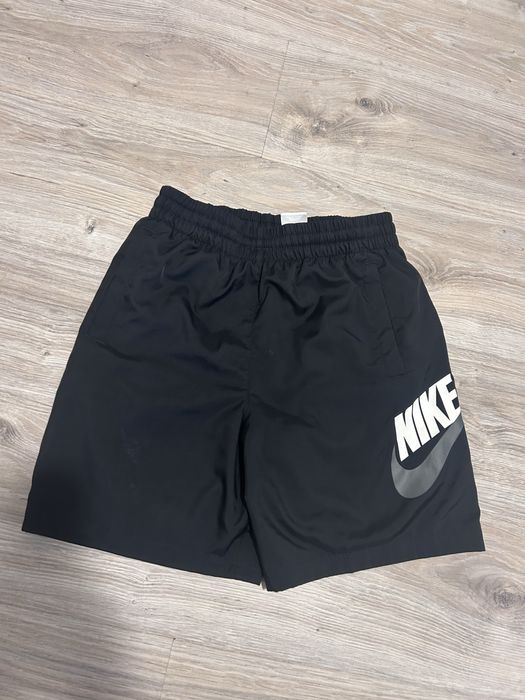 Шорти nike в гарному стані!