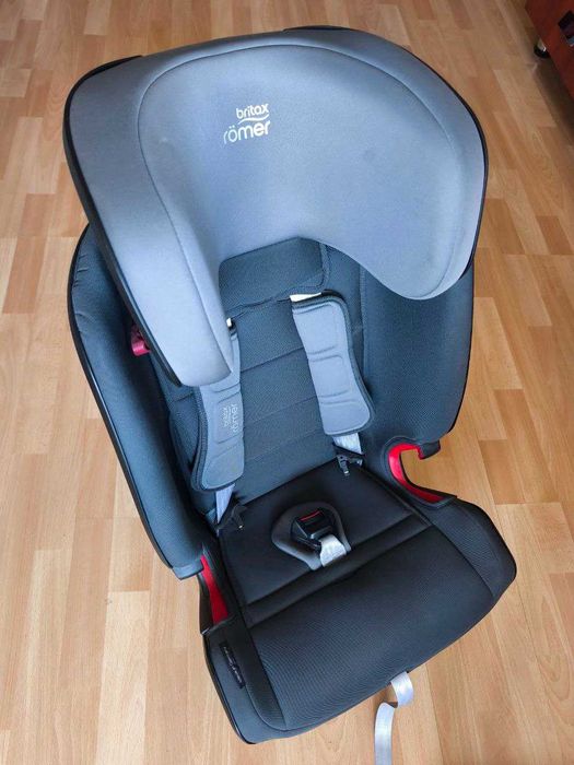 Автокрісло Britax-Romer Advansafix IV R Storm Grey