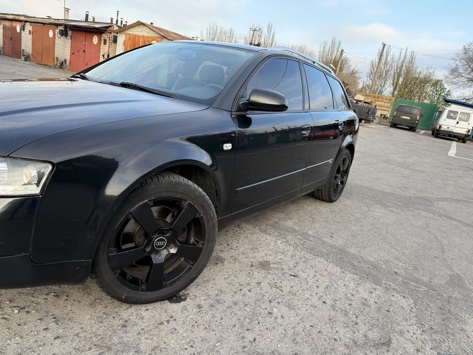 Продам ауди  А4В6 на автомате