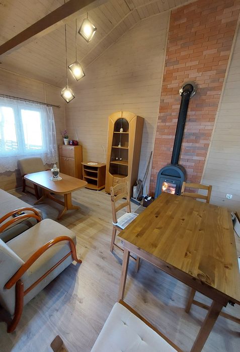 Noclegi, domek 4 lub 6 osobowy.