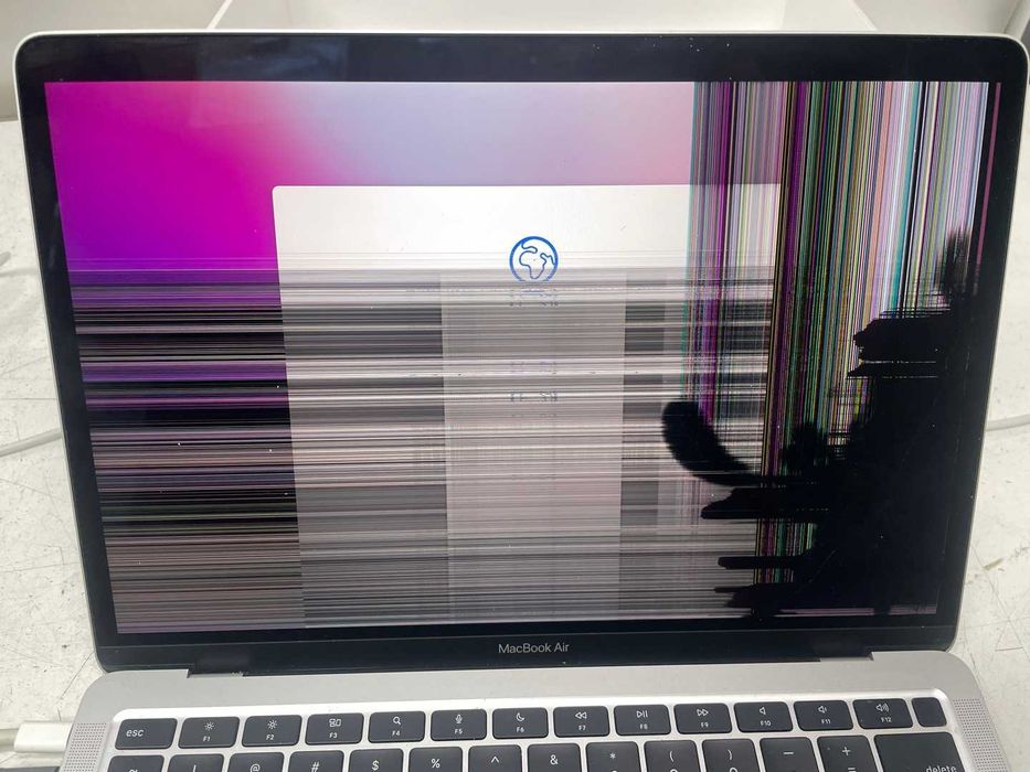 Apple MacBook Air 2020 A2337 M1 MGN93LL на запчасти
