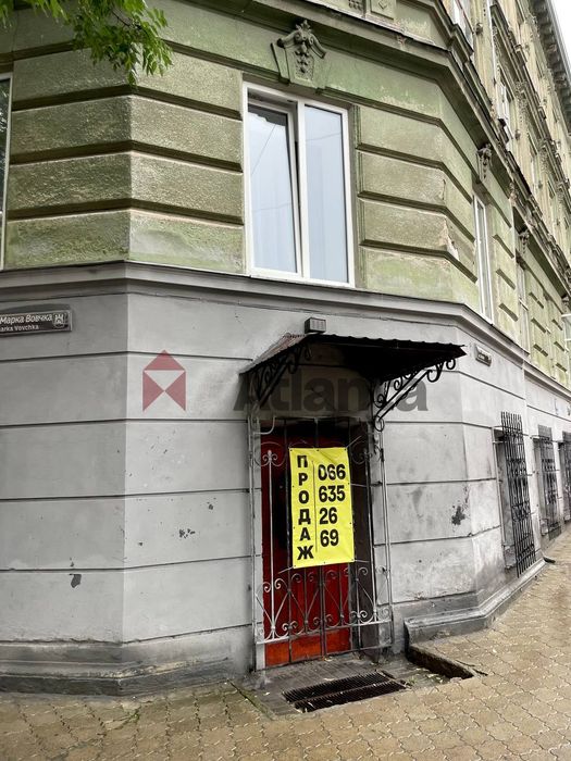 Продаж фасадного комерційного приміщення у ближньому центрі Львова