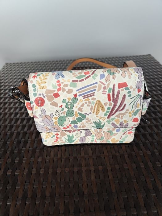 Bolsa Parfois nova
