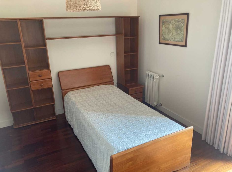 Mobília de Quarto de Solteiro + 1