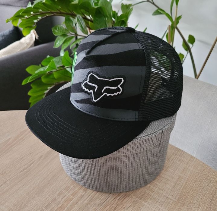 Czapka z daszkiem snapback FOX Monster.  Czapka z prostym daszkiem FOX Monster