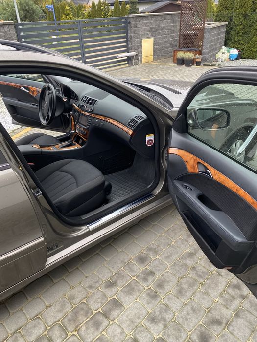 Mercedes-benz E350 cdi W211 2007r po lifcie Elegance.