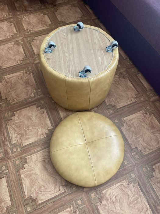 Пуф круглий, натуральна шкіра