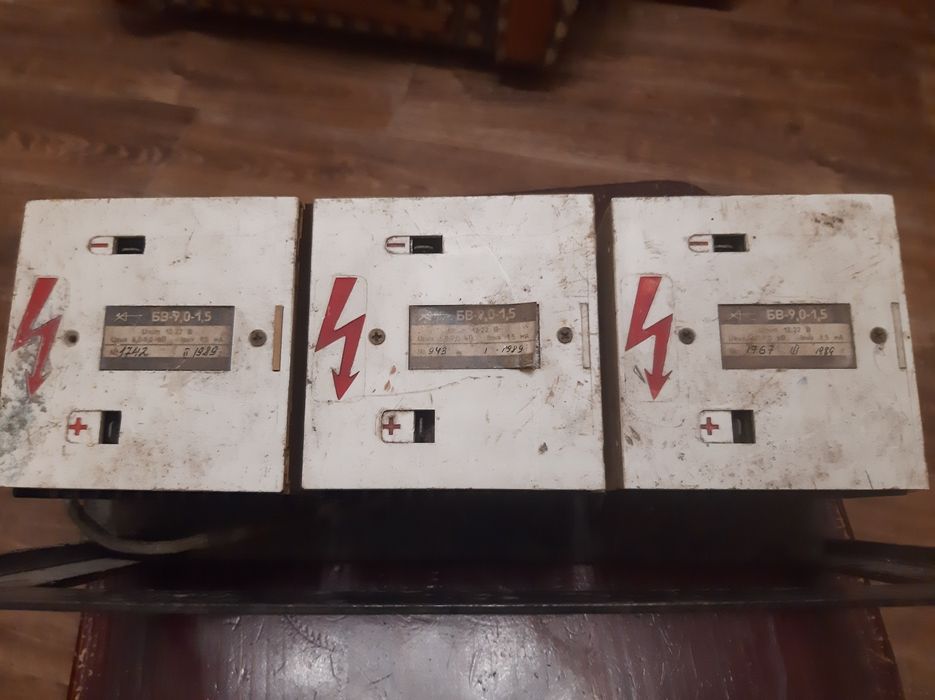 Високовольтний  блок питанія,нія