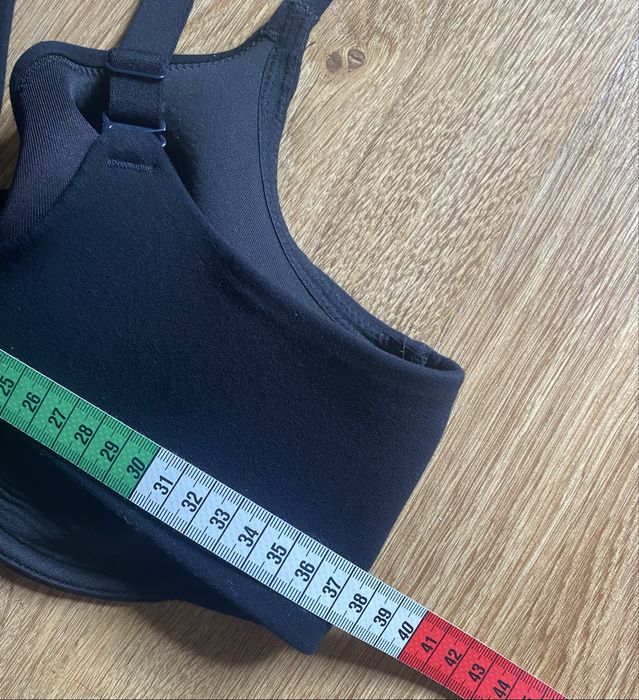 Biustonosz na fiszbinach 85D/E czarny