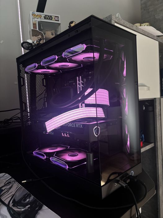 Komputer Gamingowy RTX 5070 MSI Gaming Trio + Ryzen 7 5800X + AIO 360 + 32GB | Jak nowy