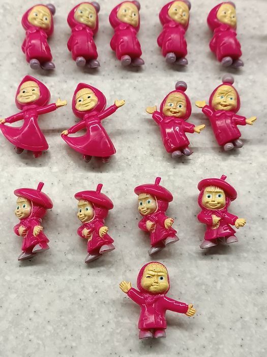 Kinder  Маша и Медведь