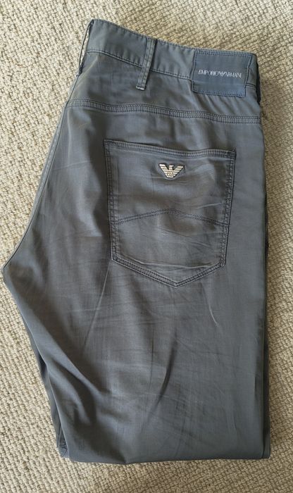 Camisas e calças de marca para homem