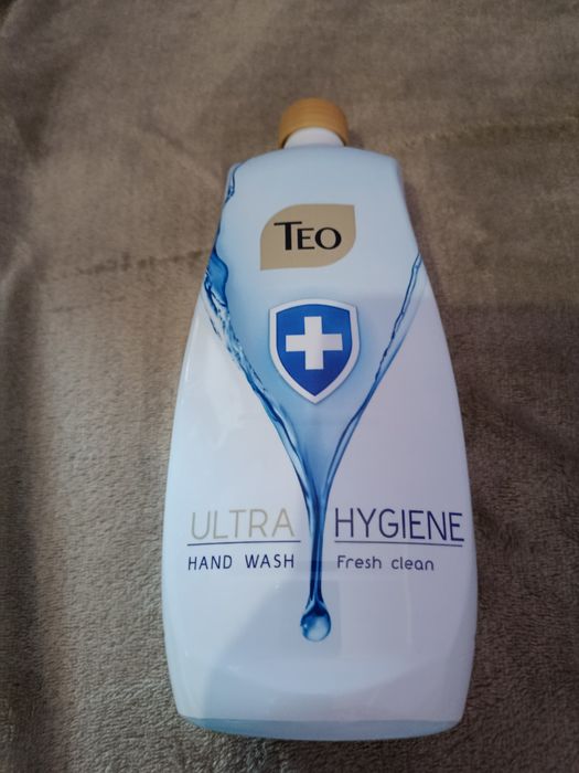 Продам 2 шампуня и 1  мило