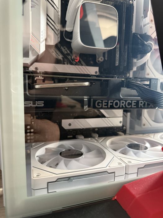 Продаю відеокарту ASUS  GeForce RTX 4060 Dual V2 OC Edition 8GB