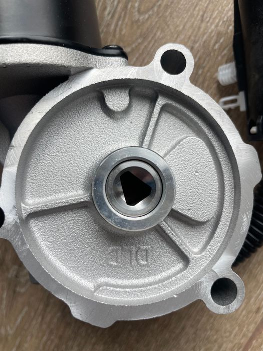 НОВИЙ Моторчик роздатка сервопривід Kia Sorento 2002-08 47303-H1000