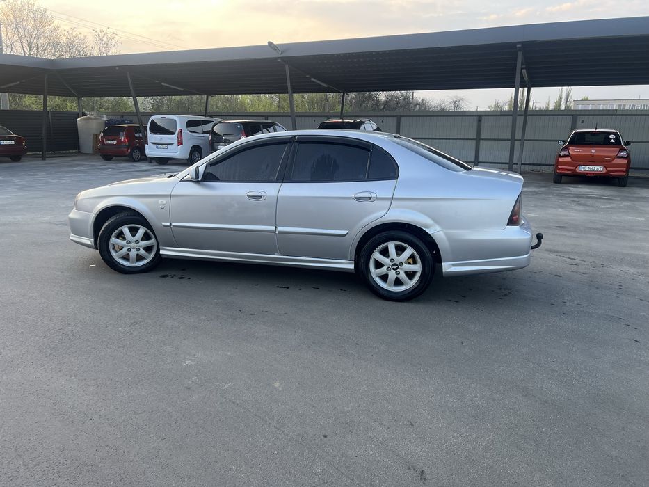 Шевроле Еванда 2.0