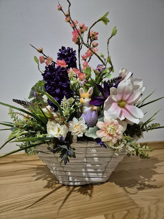 Kompozycja wiosenna/wielkanocna do wazonu