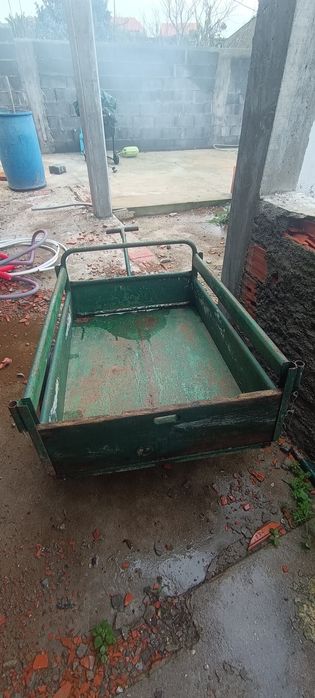 Atrelado de mão ou moto