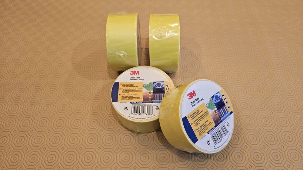 3M Extra-Strong Fluorescent Tape64585403331714123