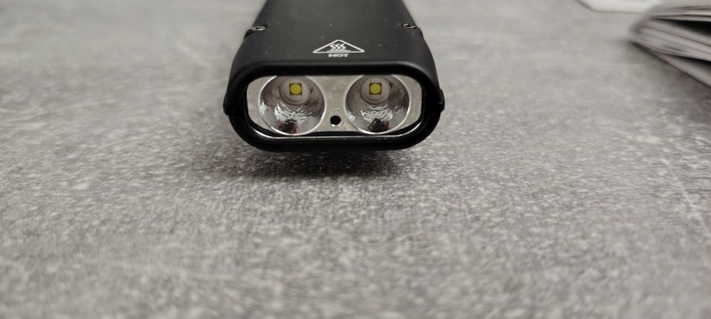 Latarka Nitecore edc25
