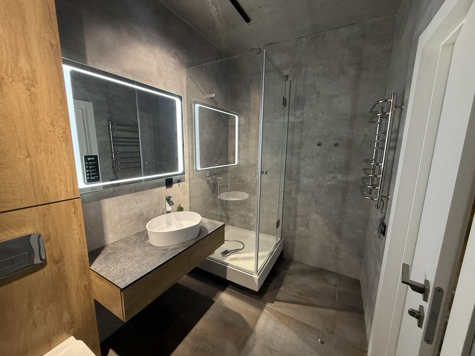 Продаж 2к квартира з ремонтом в ЖК Podil Plaza Поділ Плаза БЕЗ комісії