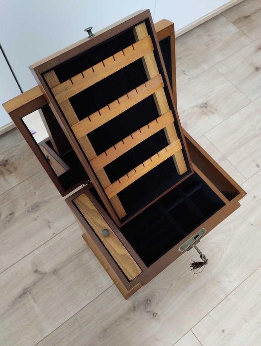 Szkatułka drewniana (fornir) duża