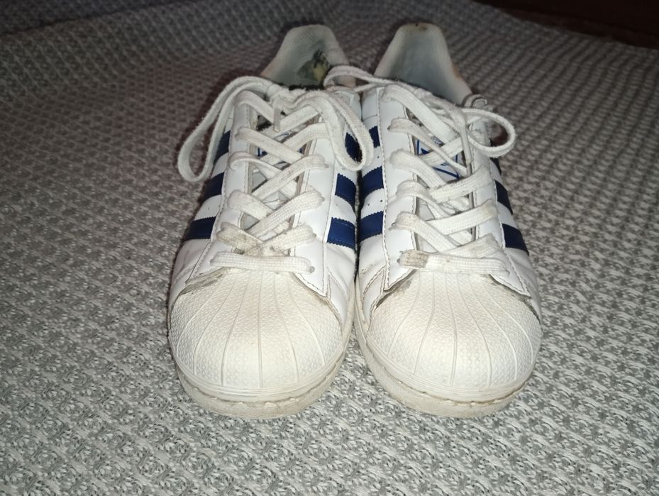 Adidas superstar 40