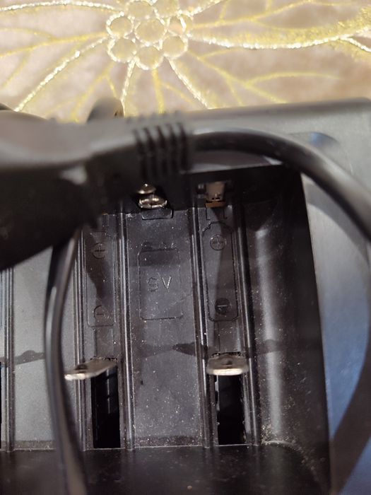 Ładowarka do baterii akumulatorów