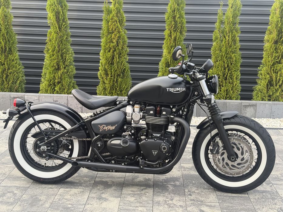 triumph bonneville bobber 1200