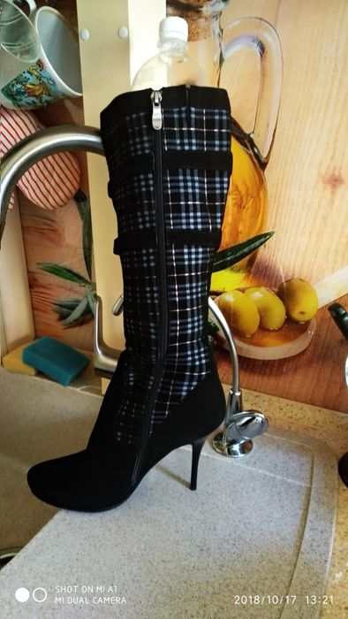 40 розм. Чобіт Helga. Нові. Шикарні