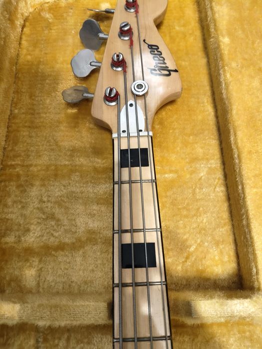 Gitara basowa Greco jazz bass.