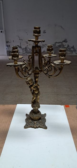 Dois candelabros decorativo