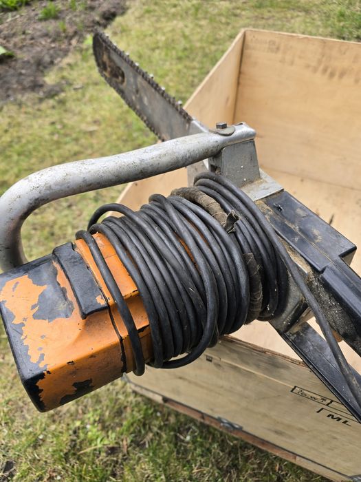 Piła łańcuchowa elektryczna