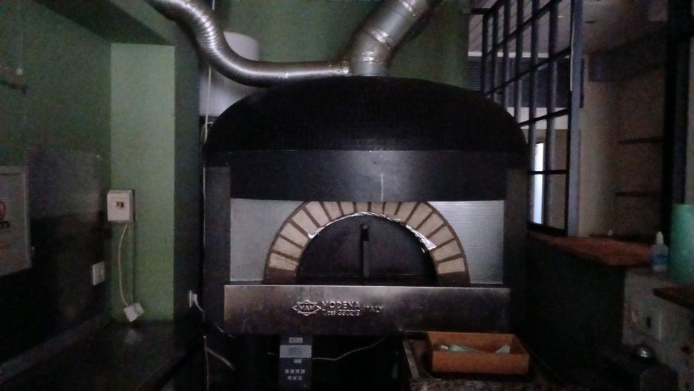 Forno a gás ou lenha