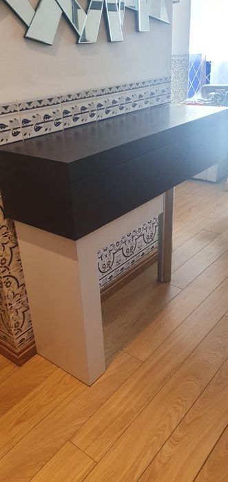 Aparador com 2 gavetas lindíssimo