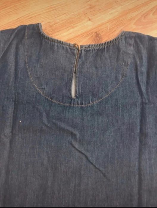 Sukienka jeansowa r. 146.