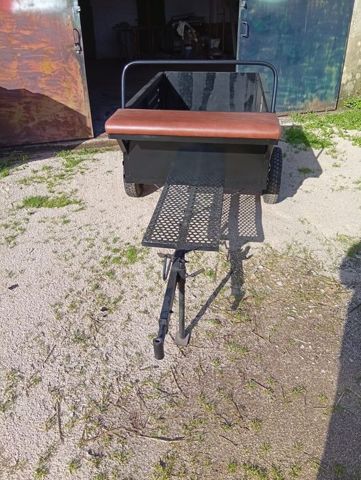 Reboque para moto-enxada