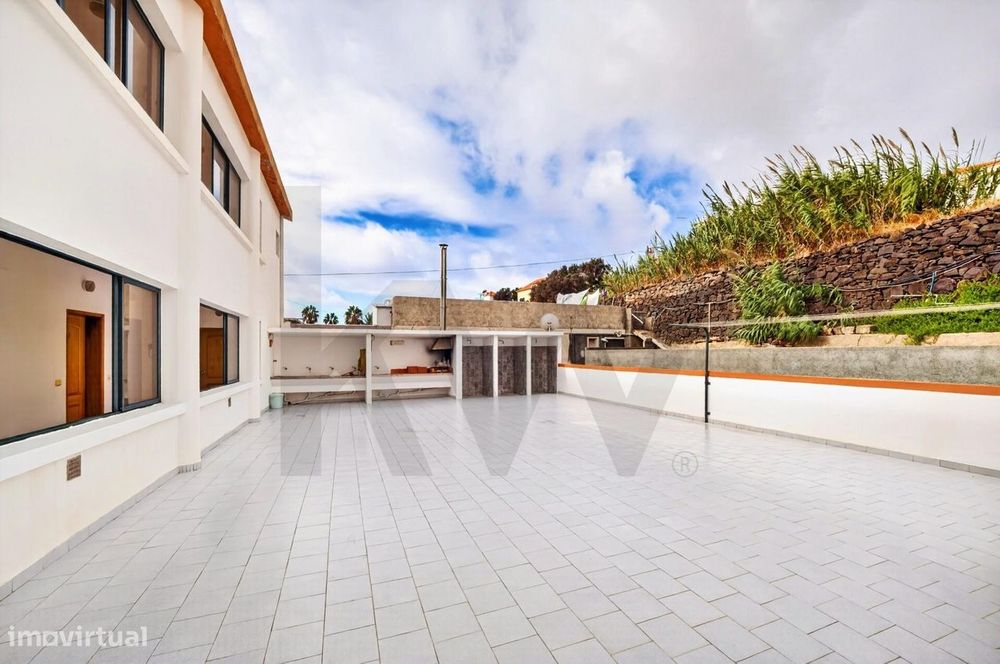 Estudio T0 com Garagem | Centro | Porto Santo