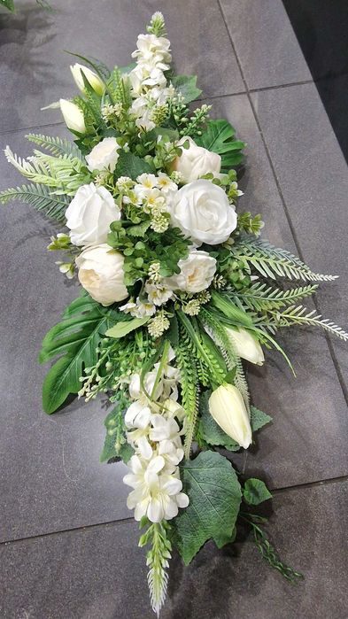 Komplet kompozycji kwiatowych na grób stroik + wkład do wazonu WG207