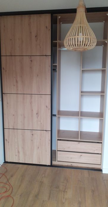 Szafy przesuwne oraz garderoby pod wymiar