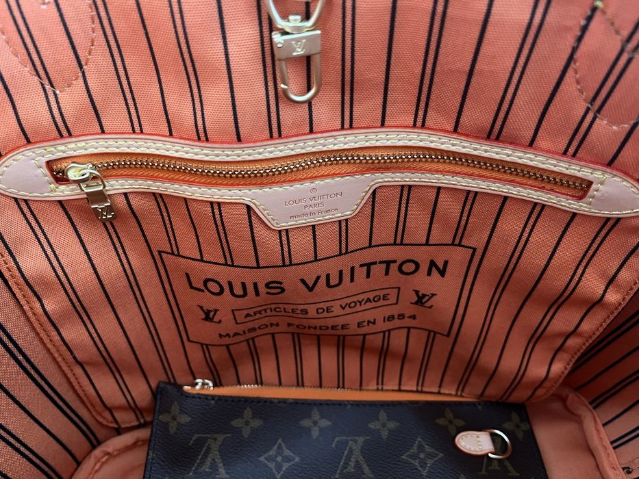 Louis Vuitton Neverfull Bandoulière Inside Out MM