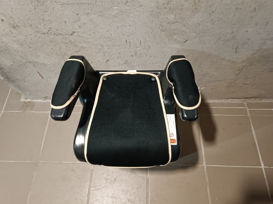 Автокрісло, бустер Renolux Reno Junior Biege